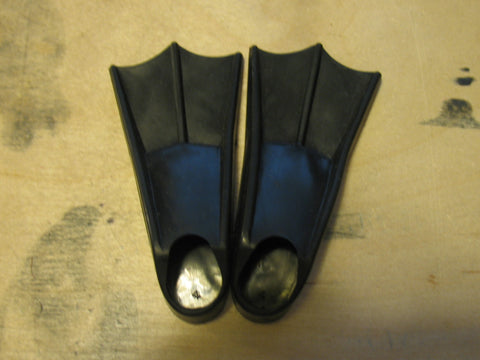 F008 GI JOE Hasbro Reissued Rubber Scuba Diver Black Flippers brand new unused!